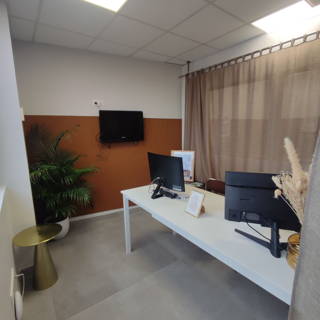 Bureau privé 15 m² 4 postes Location bureau Avenue Jean Jaurès Joinville-le-Pont 94340 - photo 2